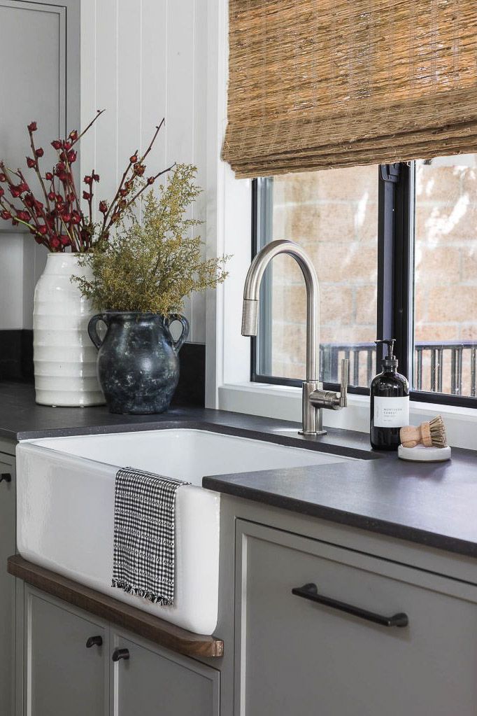 how to clean kitchen cabinets gray