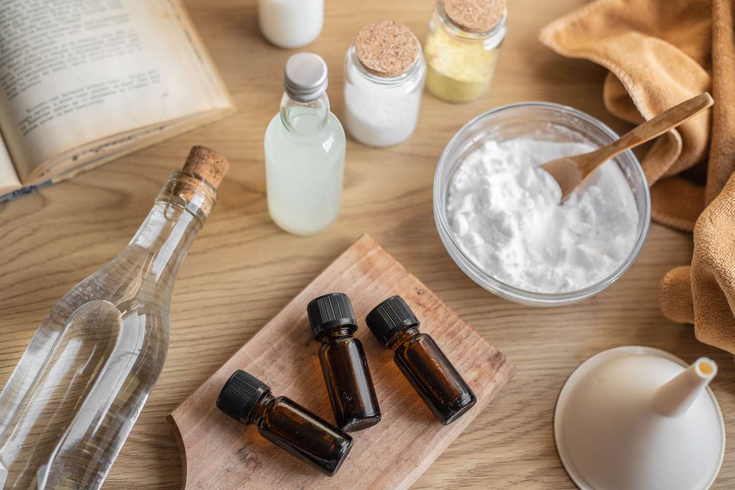 making cleaning supplies without toxic chemicals